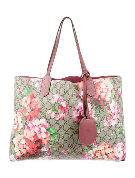 borese gucci gg blooms 2018|Gucci Blooms Handbag .